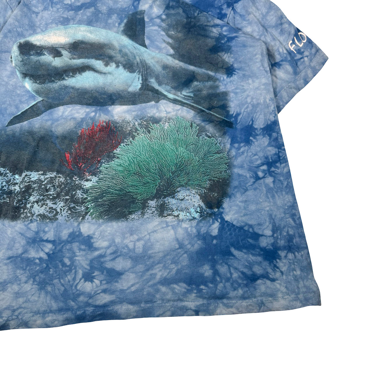 Shark Print Shark and Reef Graphic Tee Size M