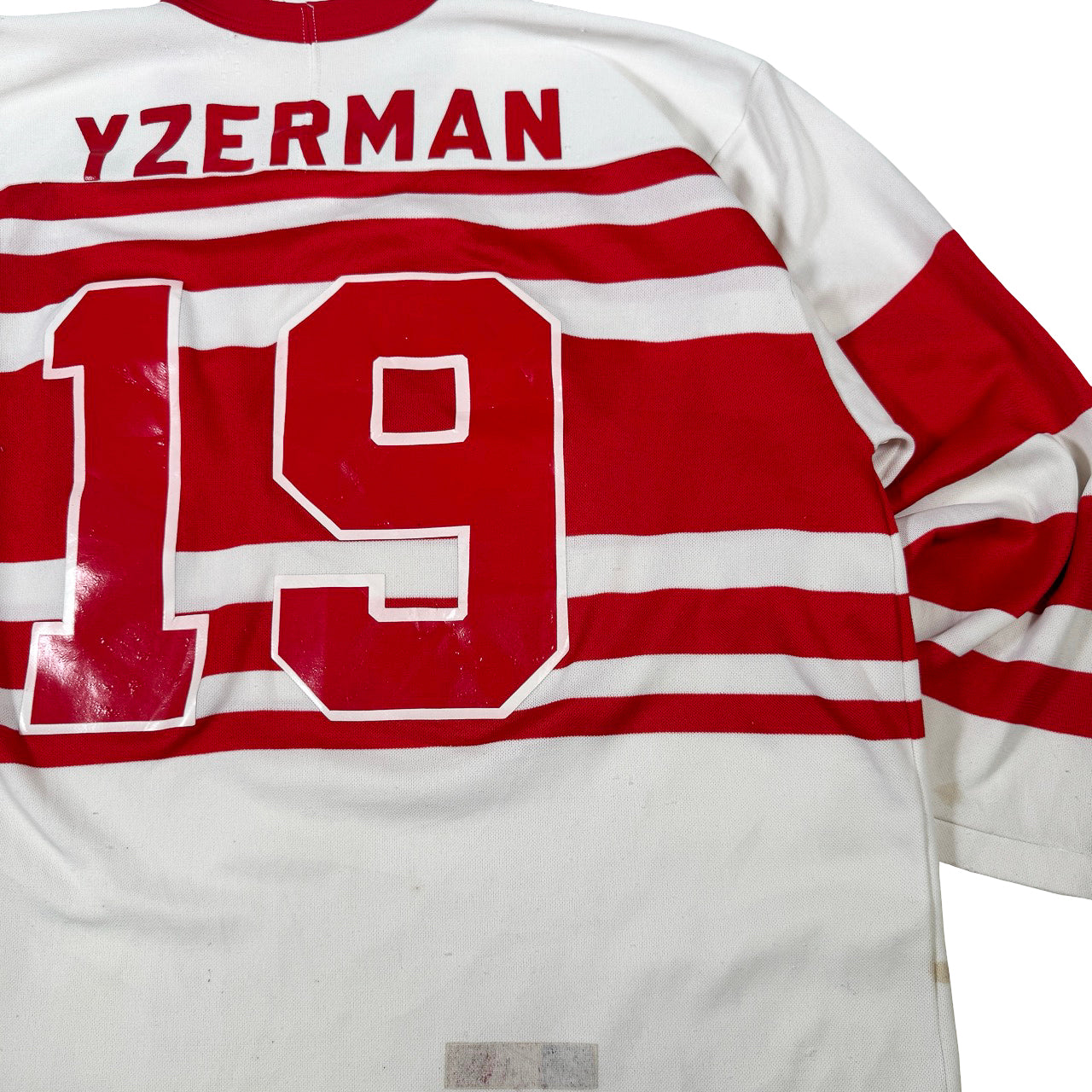NHL Detroit Red Wings Yzerman #19 Jersey White 25x27