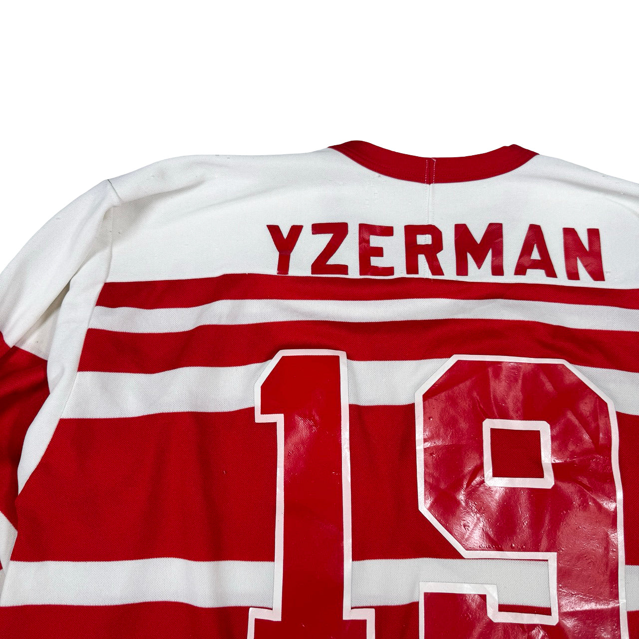NHL Detroit Red Wings Yzerman #19 Jersey White 25x27