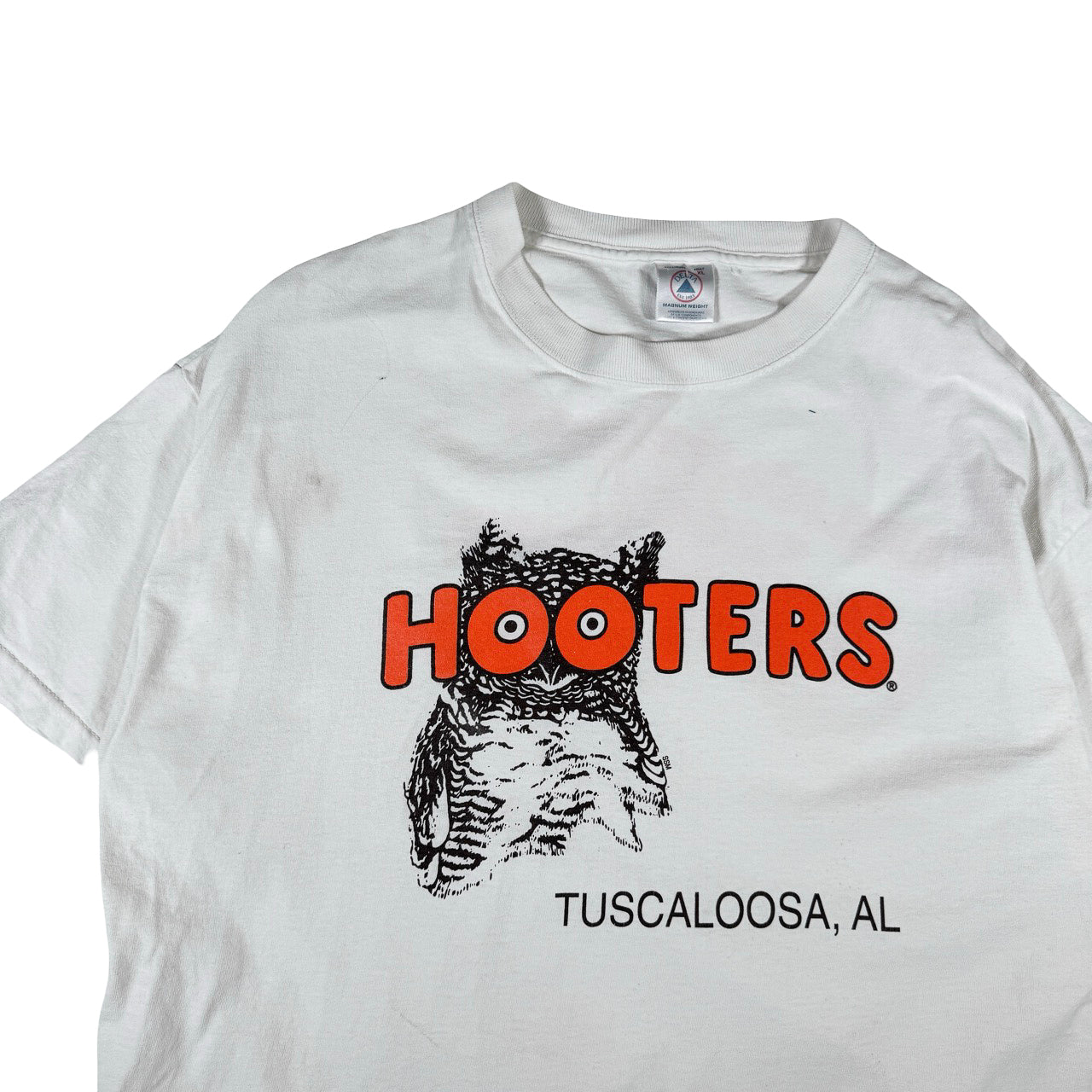 Hooters White Delightfully Tacky, Yet Unrefined Vintage T-Shirt XL