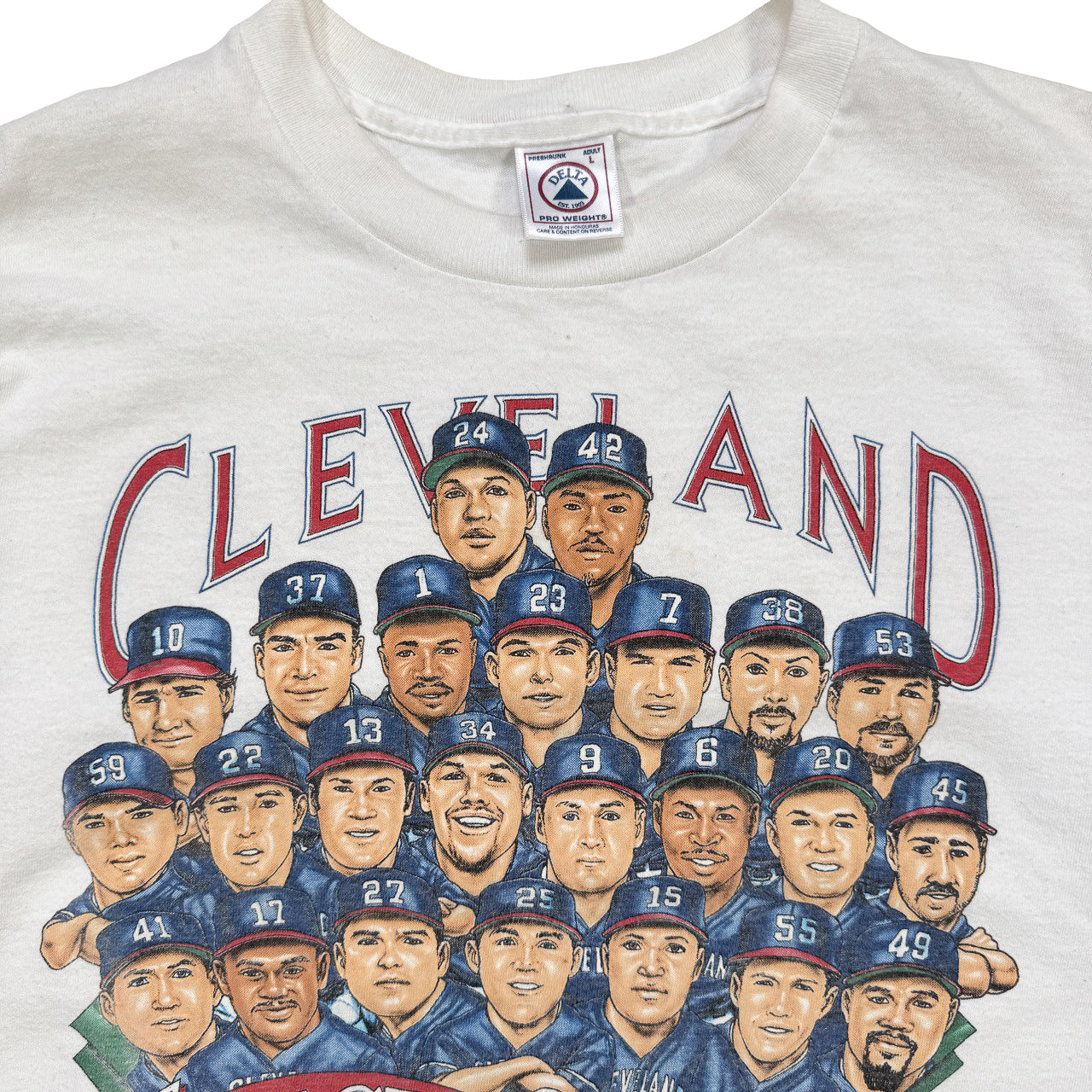 Vintage MLB 1996 Cleveland Team  Tee L
