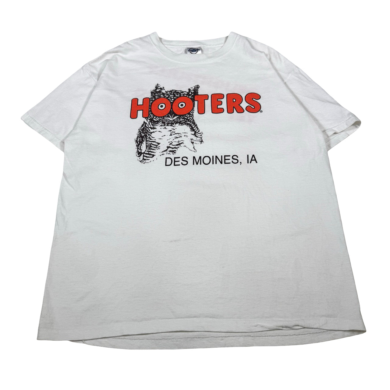 Hooters Des Moines IA T-Shirt White L