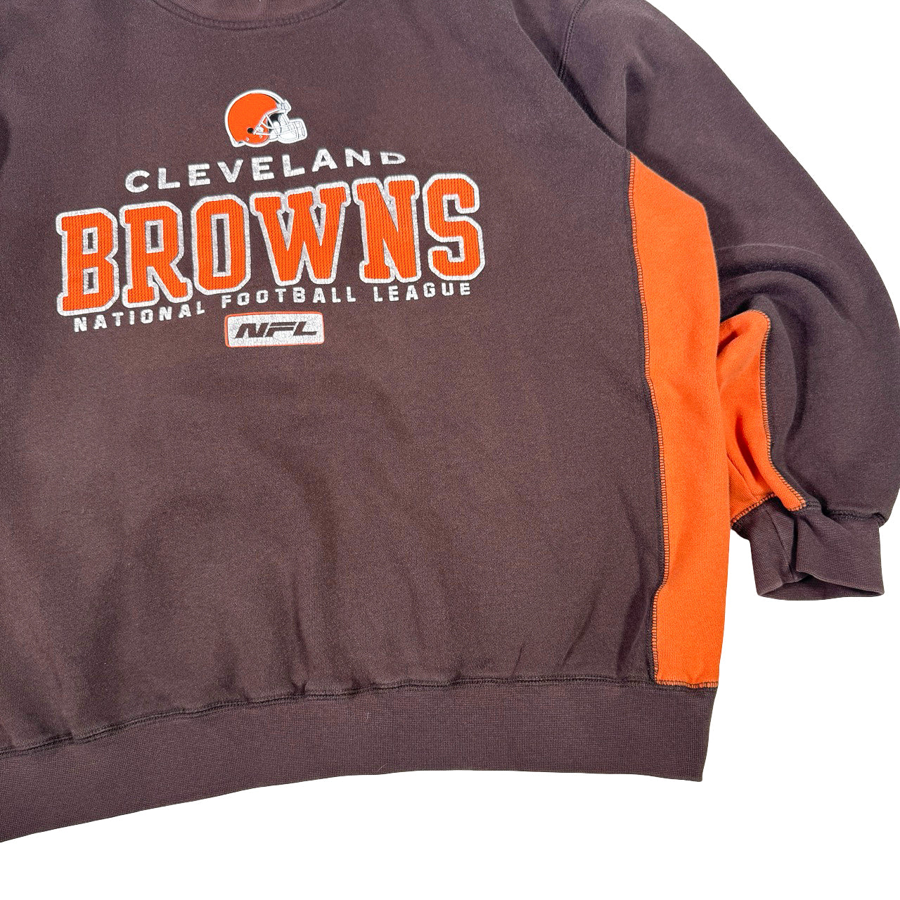 NFL Cleveland Browns Crewneck — Y2K Era Sweatshirt Large